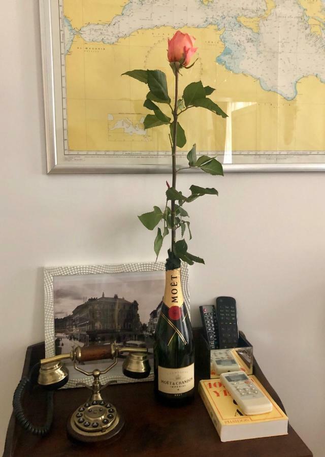 Cont Apartment